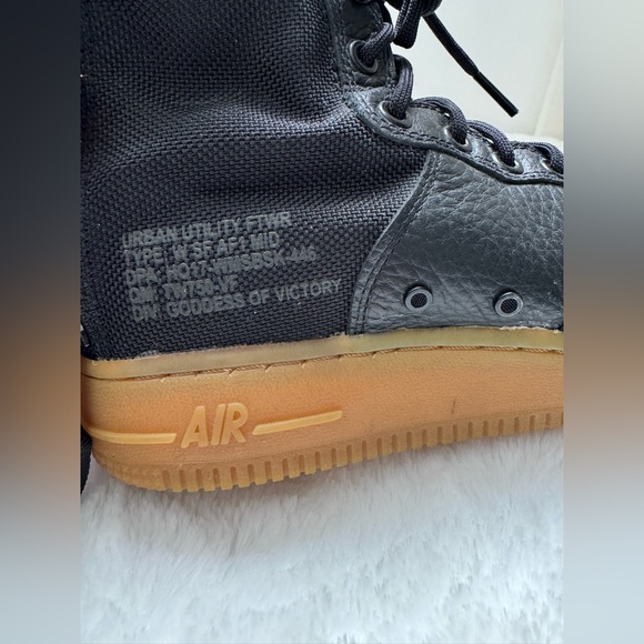 Women’s Nike SF Air Force 1 Mid Black Gum - - Picture 10 of 16